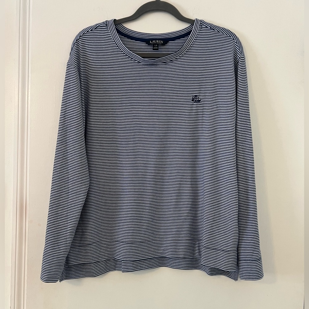Ralph Lauren Men's Navy and White Striped Long Sleeve Tee size L (w103)